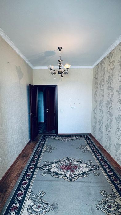 Срочно сдаётся 4 комн квартира