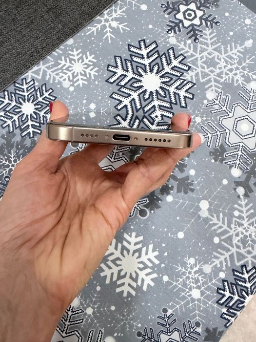 Айфон про Макс 16