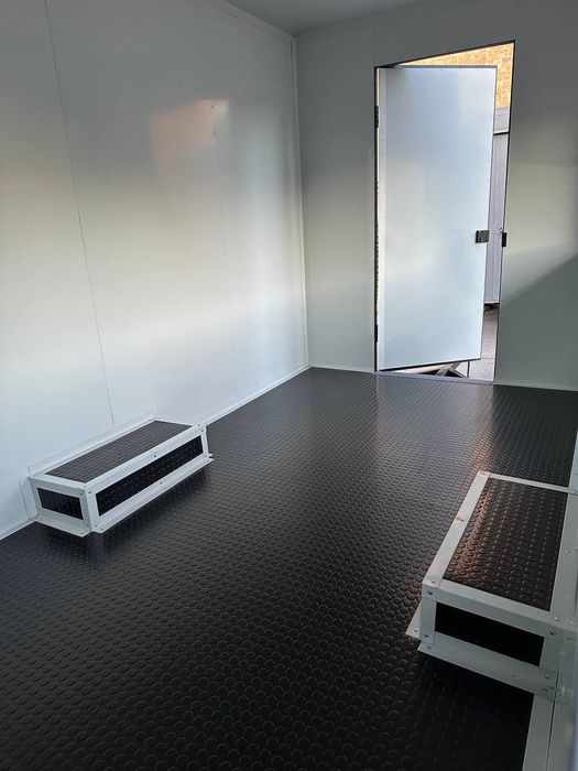 Каравана за Бързо Хранене Търговска