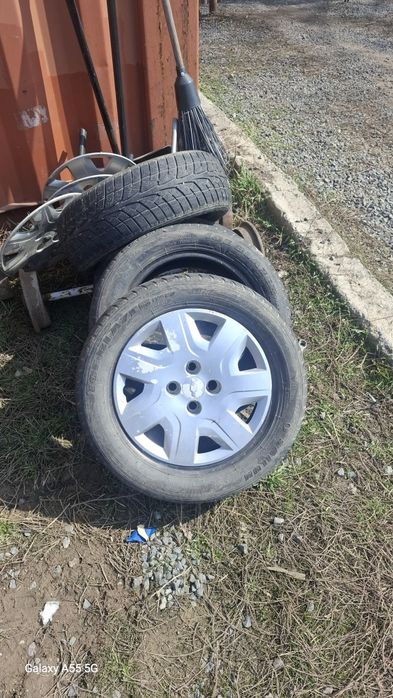Продам шины комплект