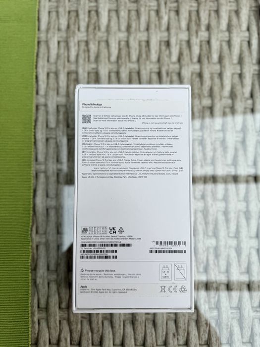 iPhone 16 Pro Max Desert Titanium 256GB