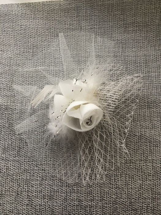 Accesoriu de par tip piaptan pt mireasa