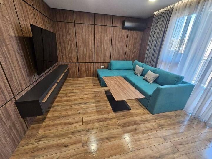 Дава се под наем Двустаен апартамент в Пловдив, Младежки Хълм - 70 кв.м за 600 € - Снимка #2