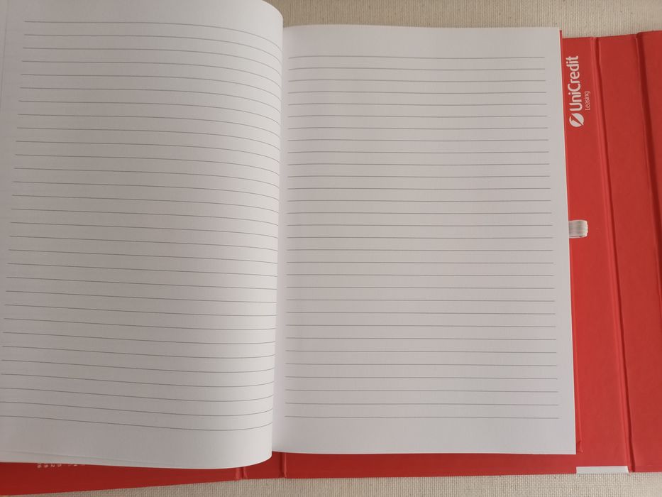 НОВ комплект от 3 бележника и химикал, Спиди/лично предаване