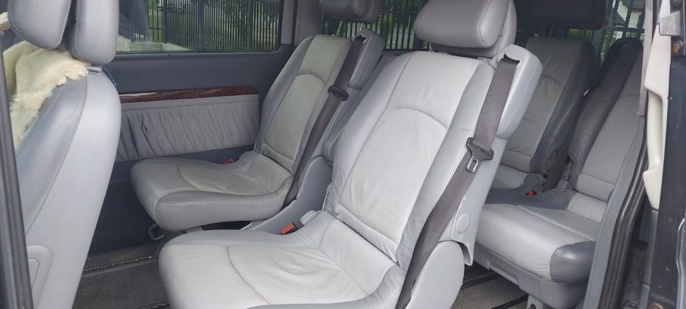 Vând Mercedes viano