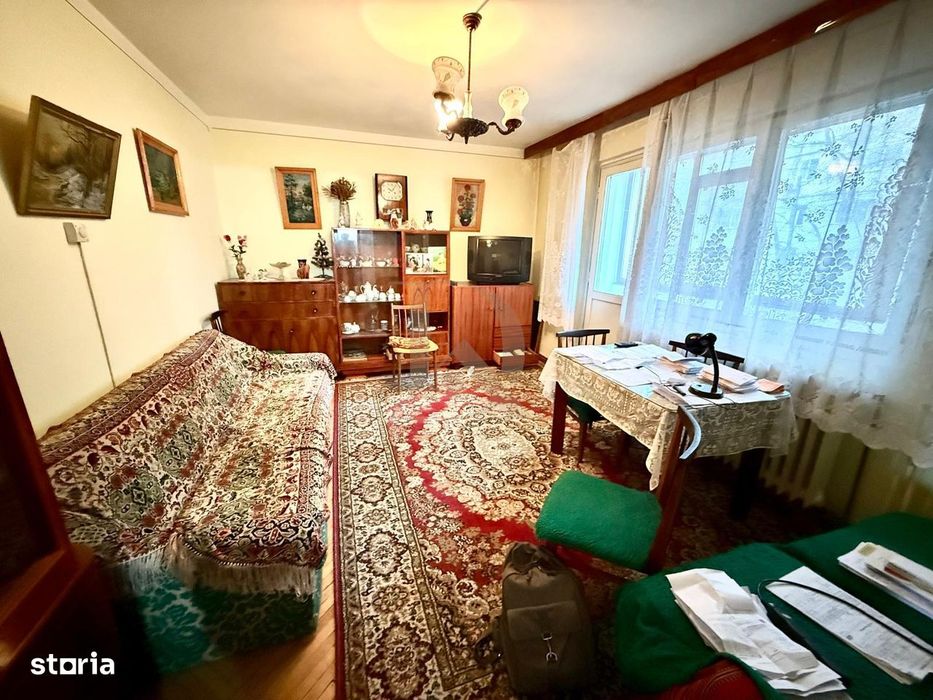 Apartament 4 camere Tatarasi - Posta , decomandat , etaj 1
