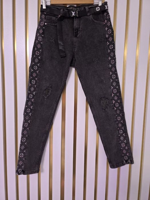 Blugi barbati diferite modele