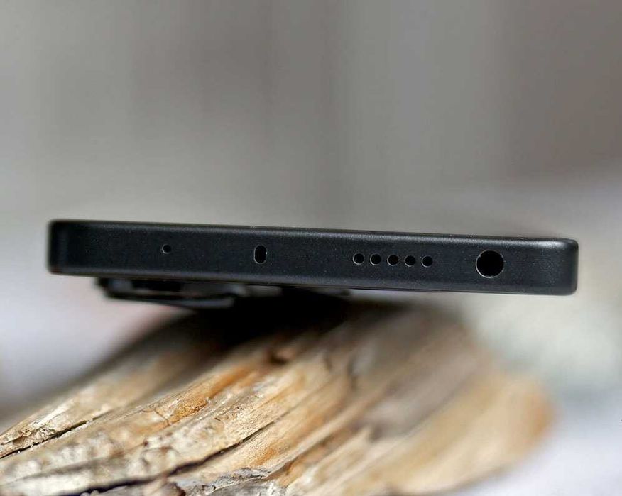 Нов Xiaomi Redmi Note 13 Pro, 8GB RAM, 256GB, Android 15, черен цвят