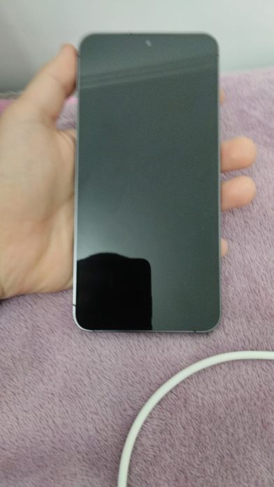 Samsung s24 б/у.