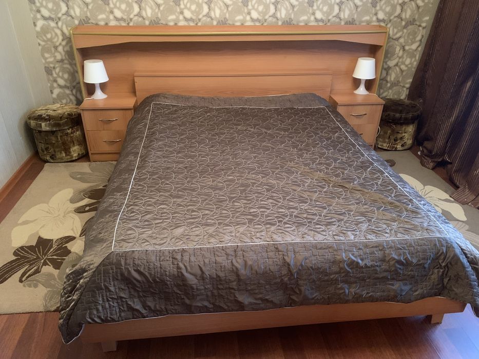 Продам спальный гарнитур б/у