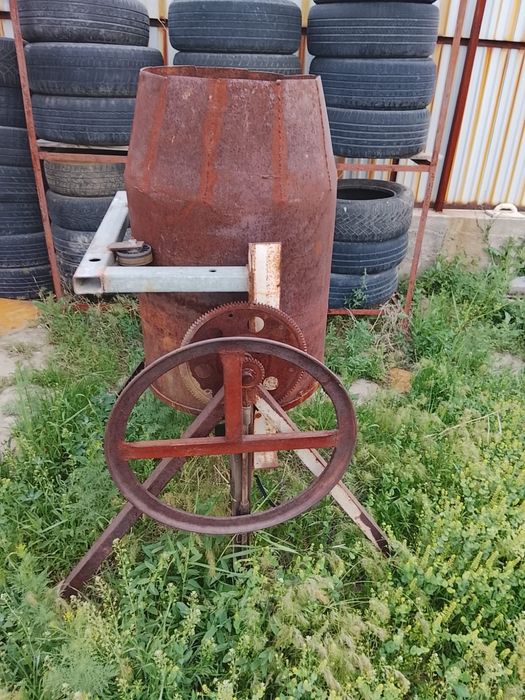 Продам бетономешалку