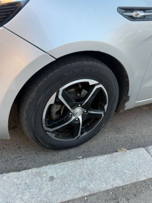 Шины с дисками 185/65/R-15