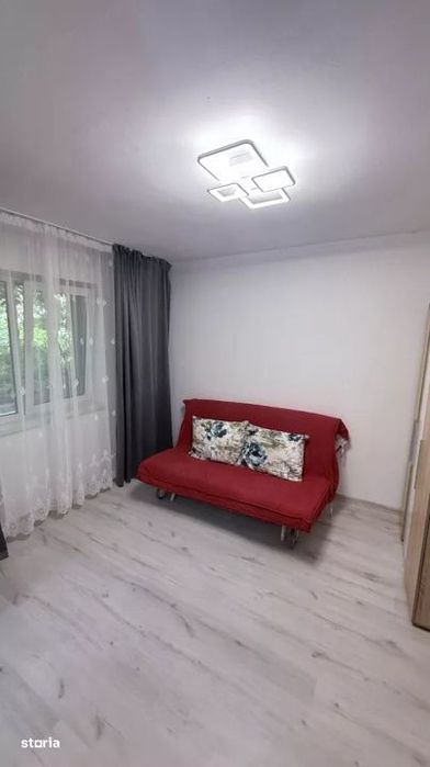 Garsoniera Ploiesti Vest