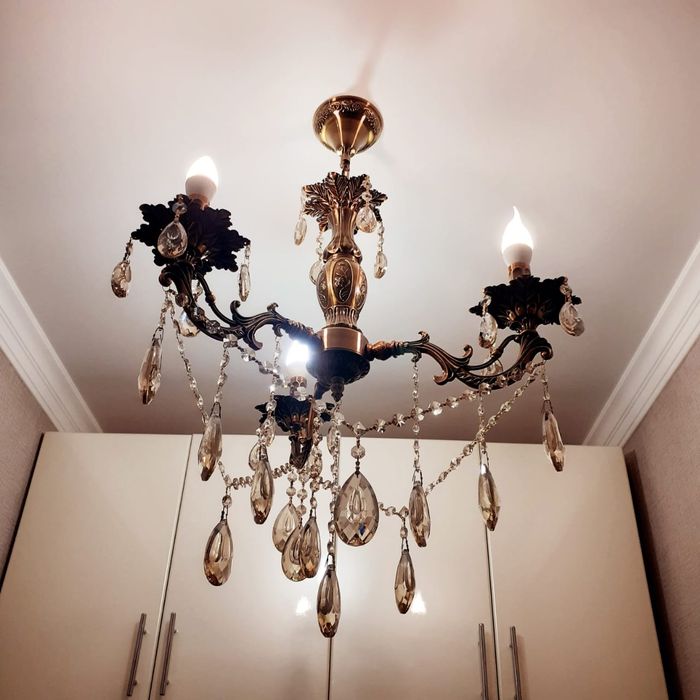 Продам люстры ,цена за всё