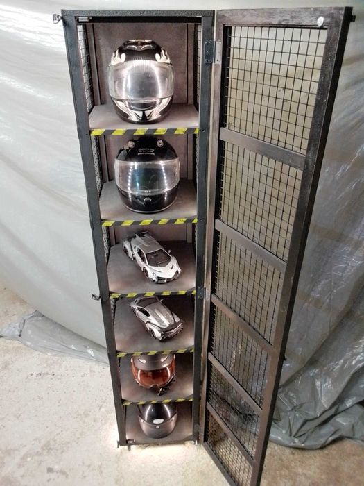 Dulap vestiar tip fiset pentru casti moto