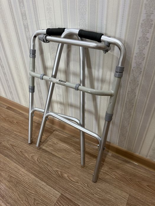 Ходунки для взрослых