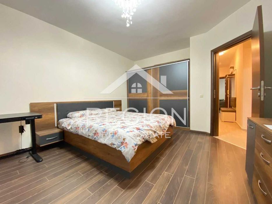 Дава се под наем Тристаен апартамент в Варна, Червен площад - 115 кв.м за 1600 € - Снимка #8