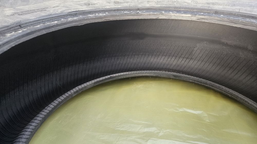 Зимние шины 285/60 r18