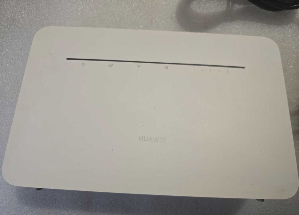 Router wireless cu slot SIM Huawei B535-232 4G+ 300MBPS, WIFI 2.4/5GHZ