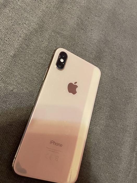 Продам телефон iphone XS