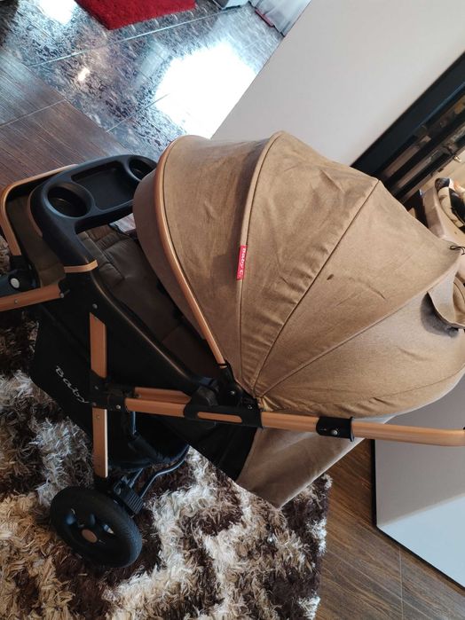 Vând Carucior sport Baby Care