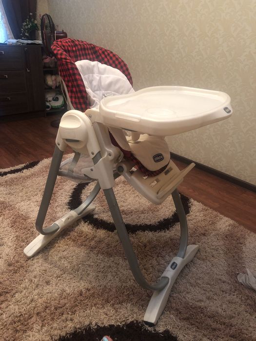 Продаю детский стульчик Chicco