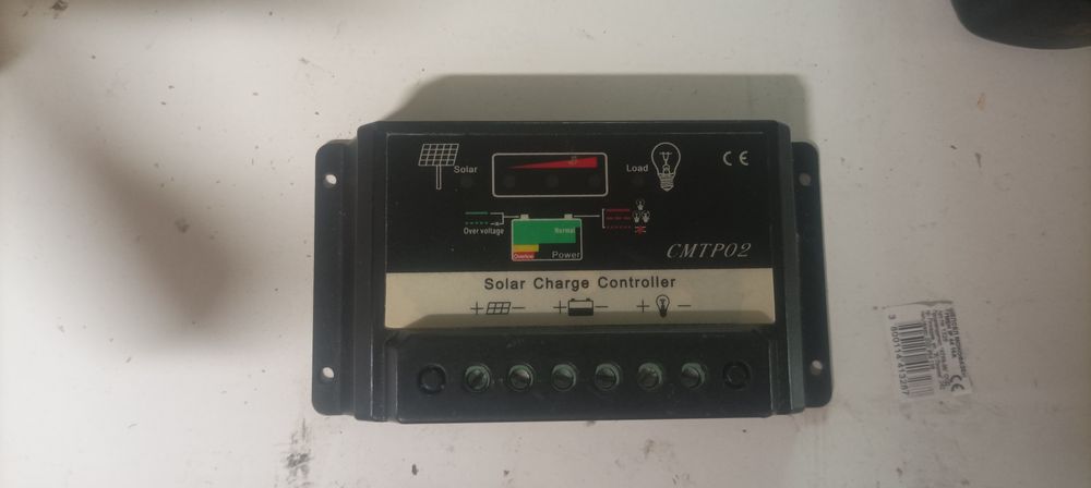 Соларен контролер