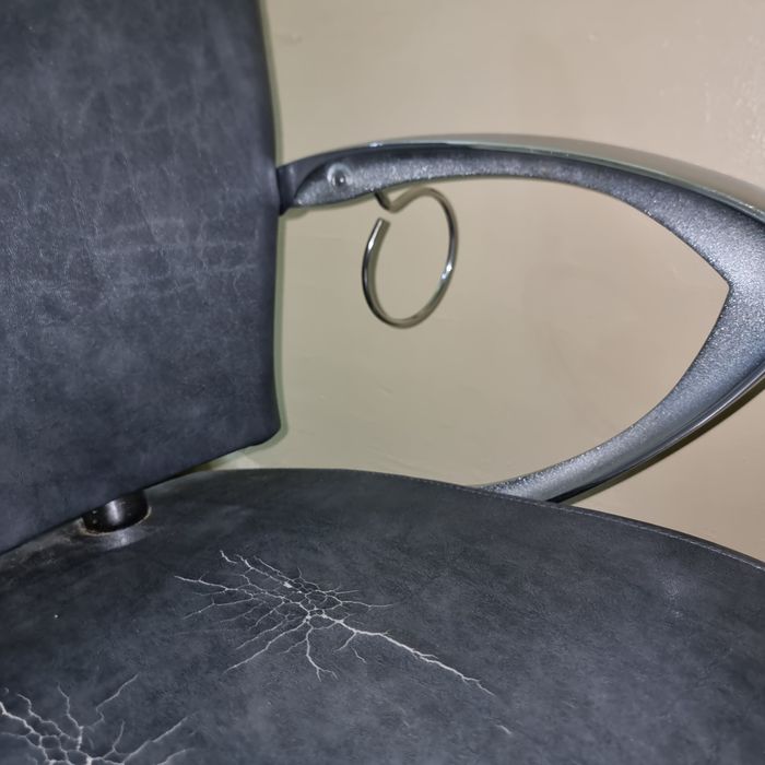 Vand scaun salon frizerie