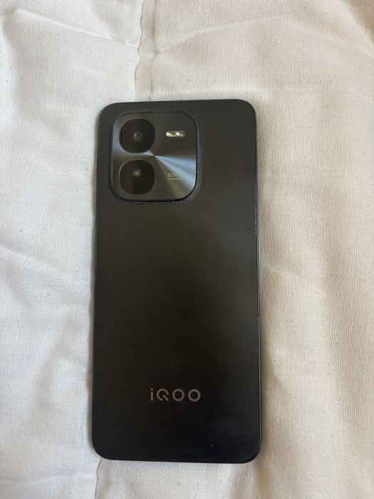 Iqoo Z9x 8+128 GB