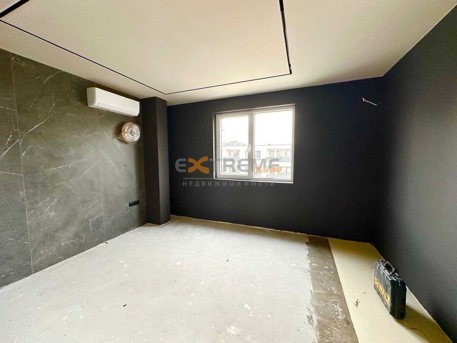 Продава се Двустаен апартамент в Варна, Център - 113 кв.м за 1309 €/кв.м - Снимка #4