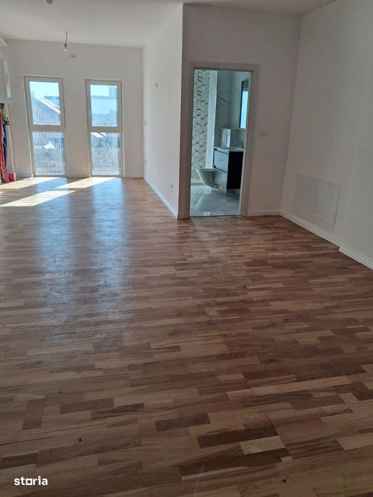 Apartament 3 camere ,imobil nou,105 000 euro Micalaca