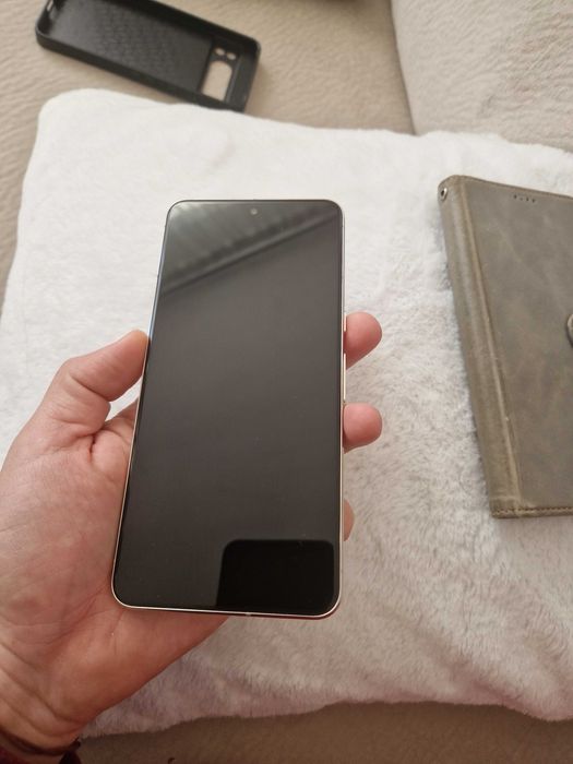 Google pixel 8 pro porcelain