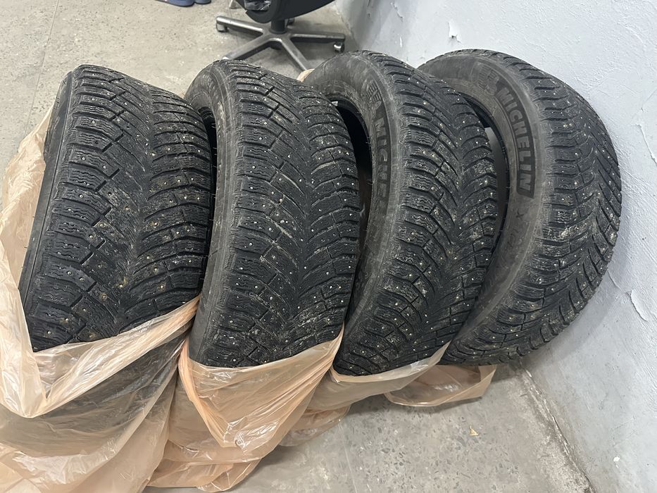 Продам шины Michelin R20