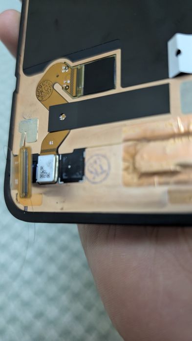 экран(дисплей) на pixel 9 pro