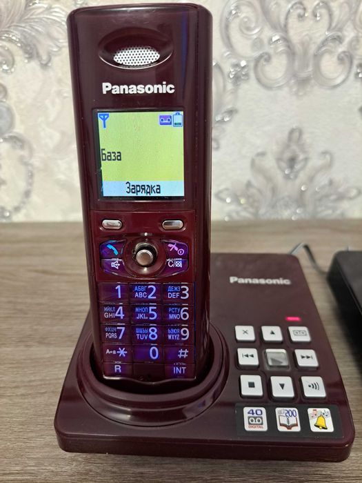 Радиотелефон  Panasonic kx-tg8225