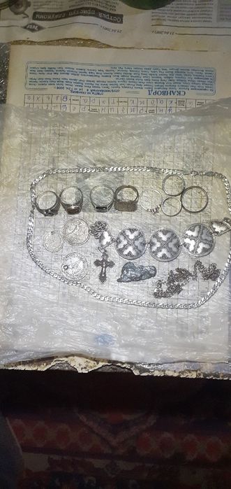 Продам серебро 925пробы  120г.все разом.