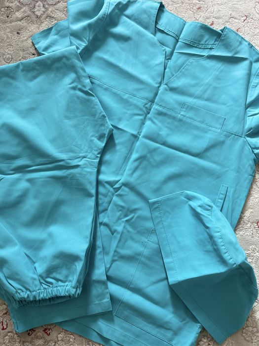 Медицинский костюм