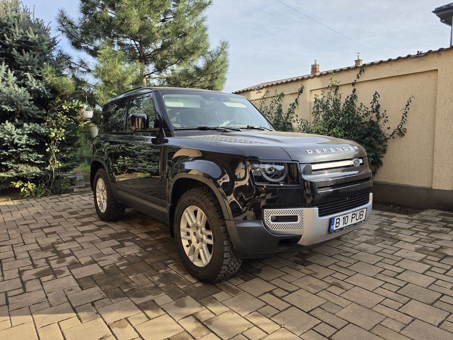 Defender 2022-  Garanție producător  până in 2027 - 70.000 km