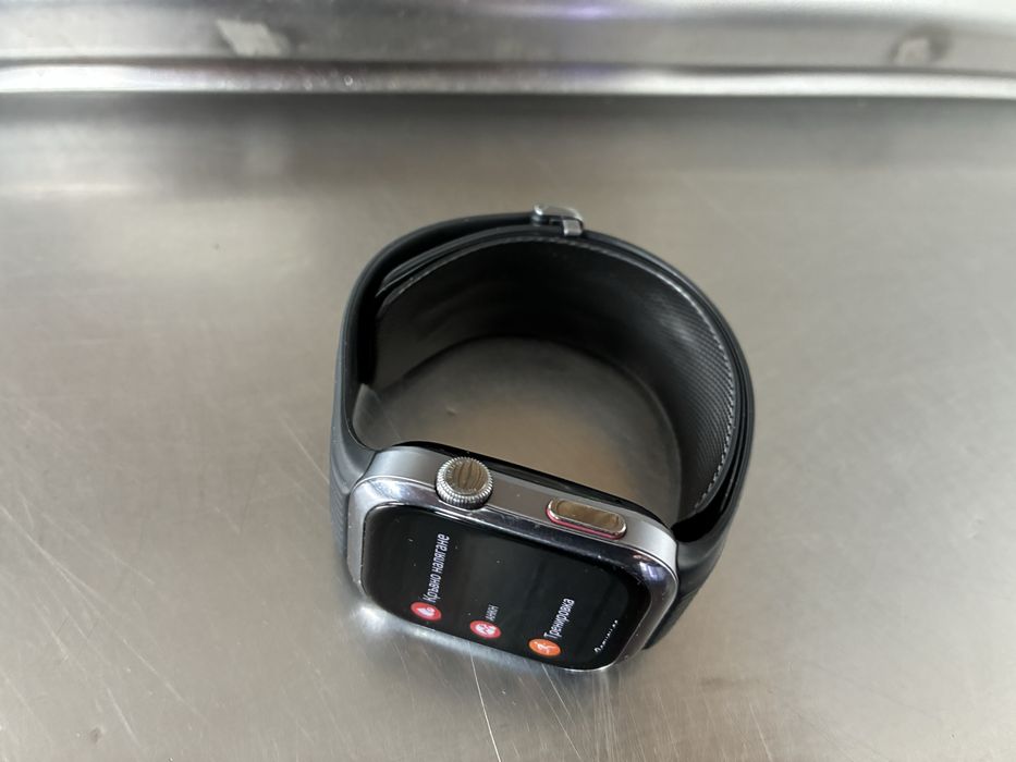 Huawei D2 смарт часовник