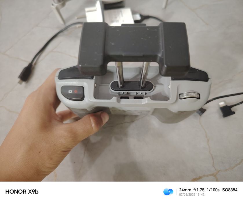 Дрон dji mini 2 two way charging hub