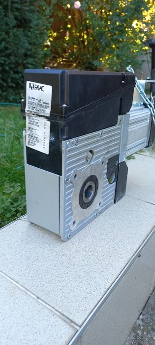 Motor cu reductor automatizare usa garaj