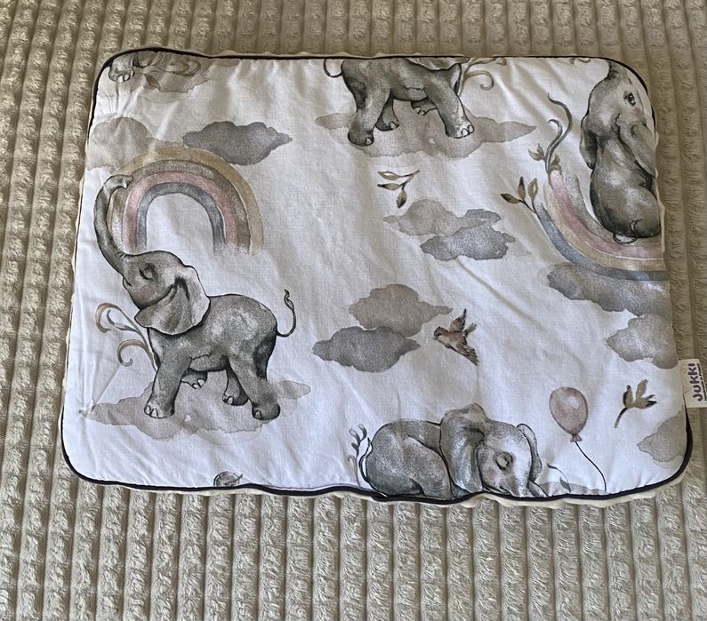 Бебешка завивка с възглавница