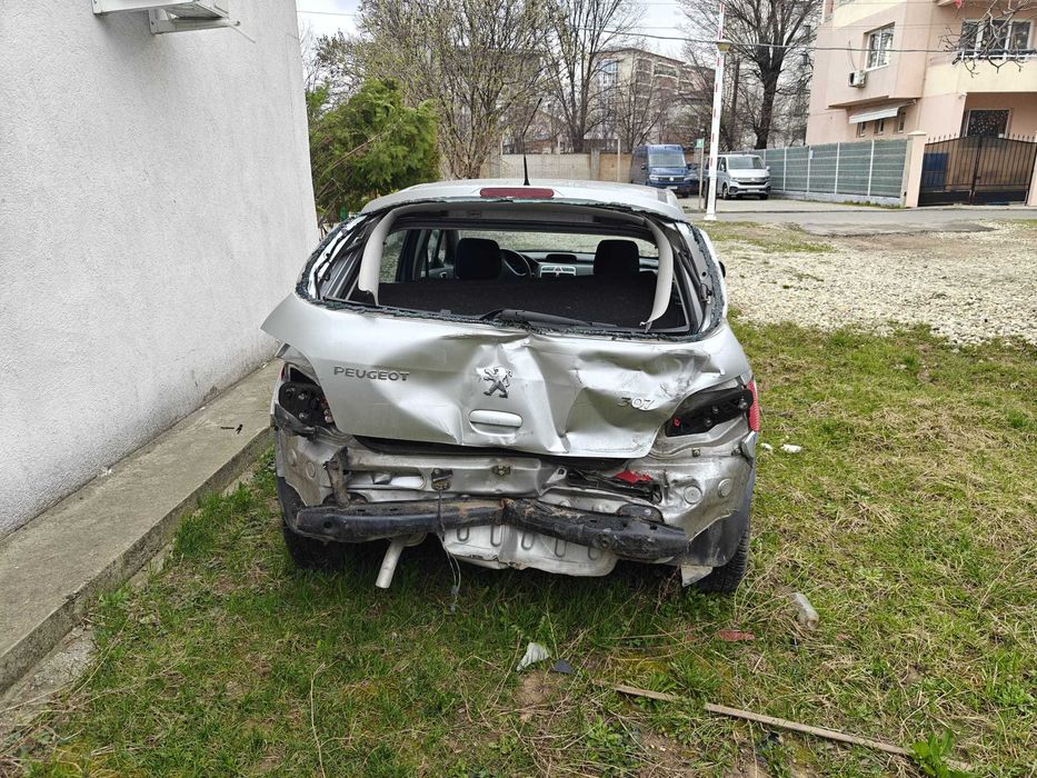 Peugeot 307 -  1,6 benzina - 2005