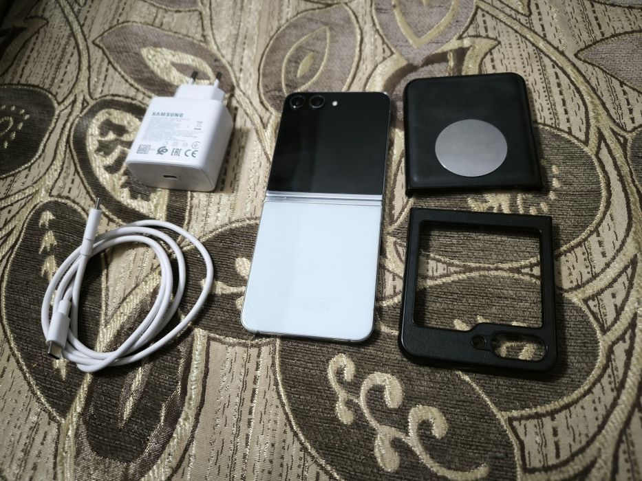 Samsung galaxy z5 flip