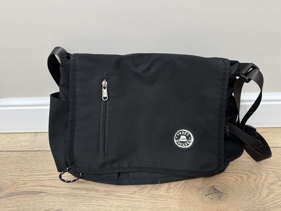 Сумки через плечо для учебы и прогулок