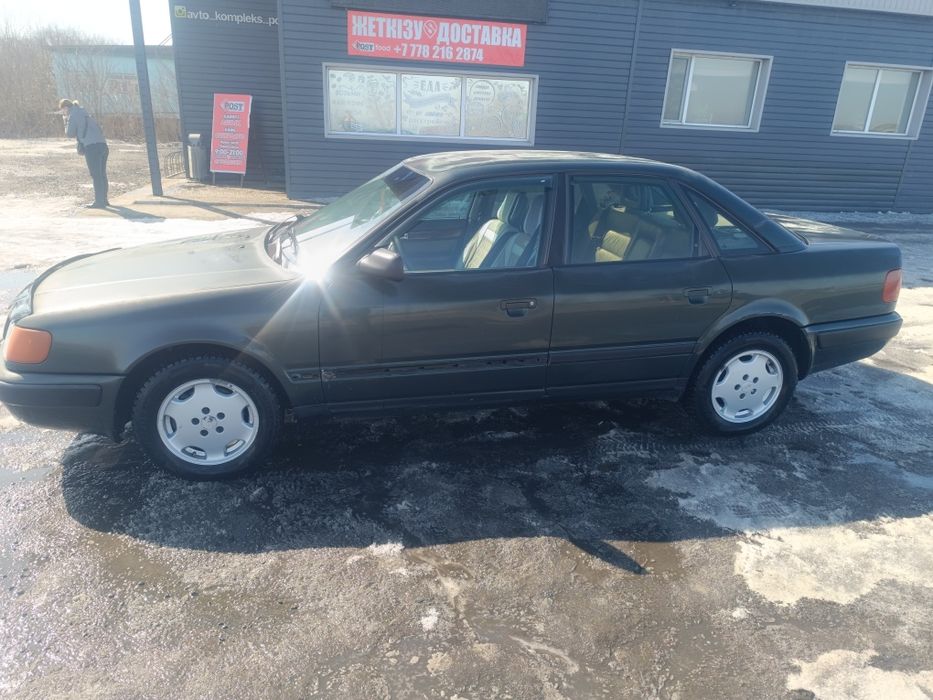 Продается Audi 100 c4
