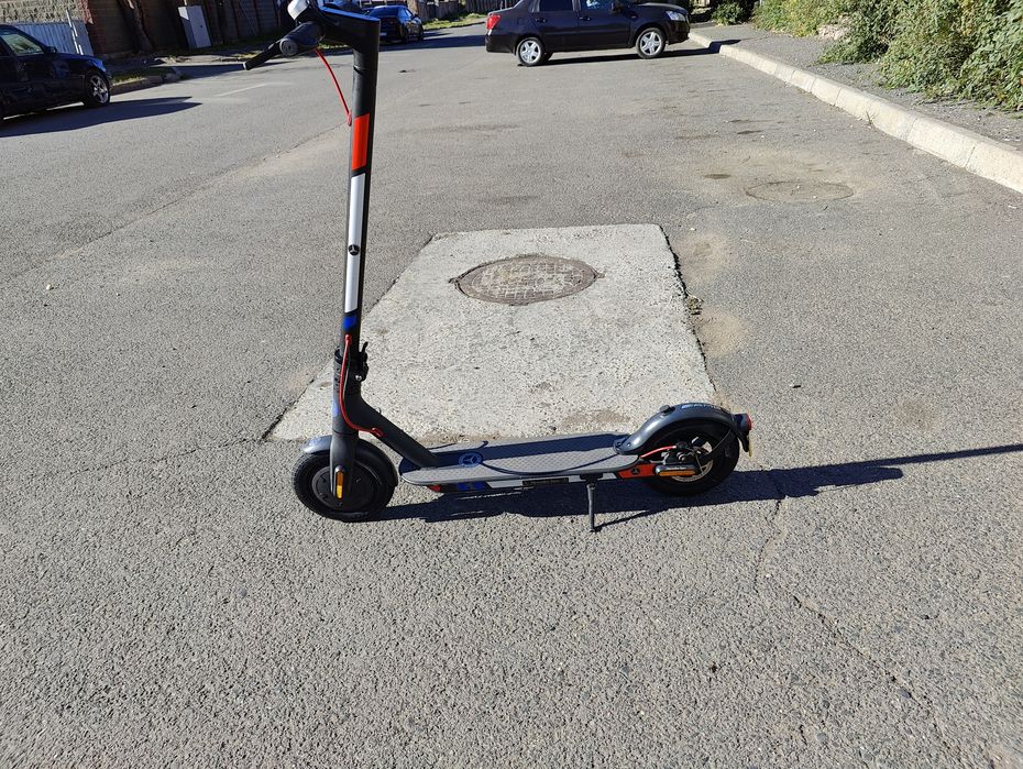 Продам самокат Xiaomi m 365