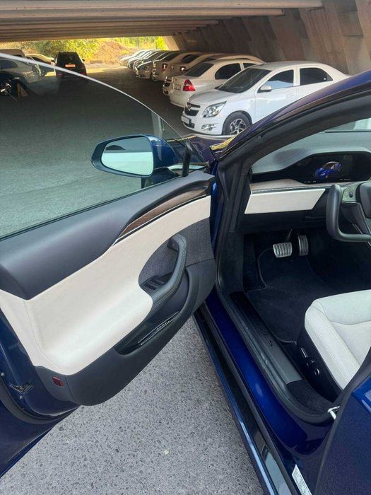 Продается Tesla Model S Long Range 2022 Американка пробег 20000км