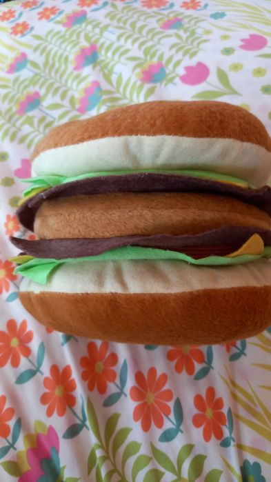 Vand suport portabil pt 24 CD-uri,forma hamburger