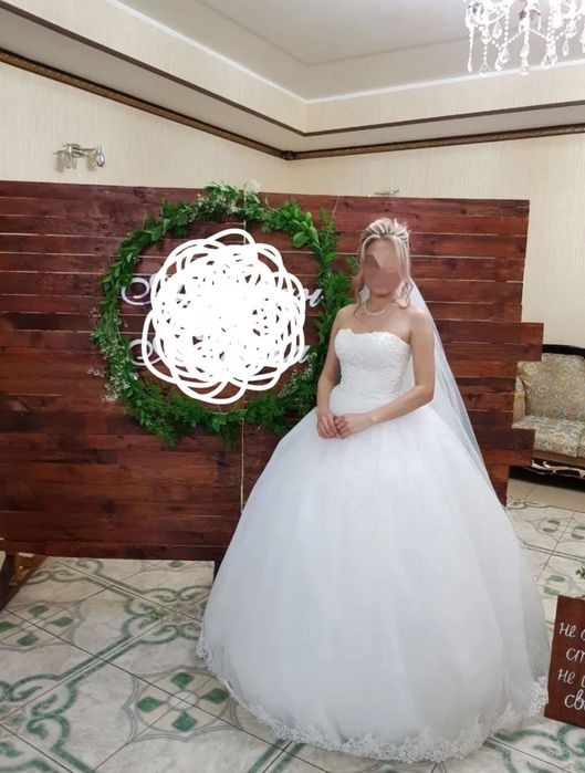 Свадебное платье.